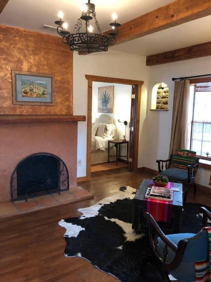 El Viejo Adobe - Across From Sul Ross Campus Bed & Breakfast Alpine Exterior foto
